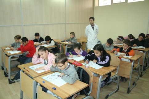 Akyazı Belediyesi Bilgi Ve Kültür Evi Ders Kayıtları Başladı